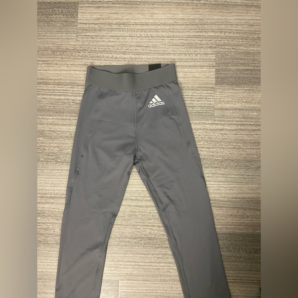 Adidas Tight Fit High Rise 3/4 Style size S